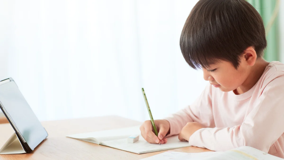 個別レッスンで学ぶ生徒